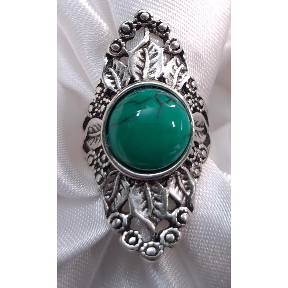 New Statement Ring Plus Size Size 9 SilverTone Green Cabochon Marbled Stone Boho